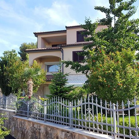 Apartments Ginkgo Баньоле Екстер'єр фото